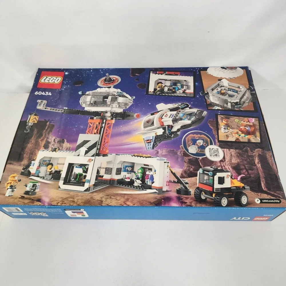 LEGO City 60434 Space Base & Rocket Launchpad 1422 PCS NEW Sealed Space